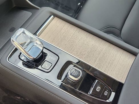 New 2026 Volvo XC90 B6 Plus w/ Protection Package AWD/4WD image 19