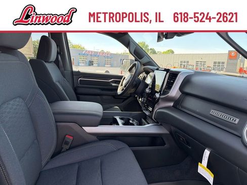 New 2026 RAM 1500 Big Horn AWD/4WD image 9