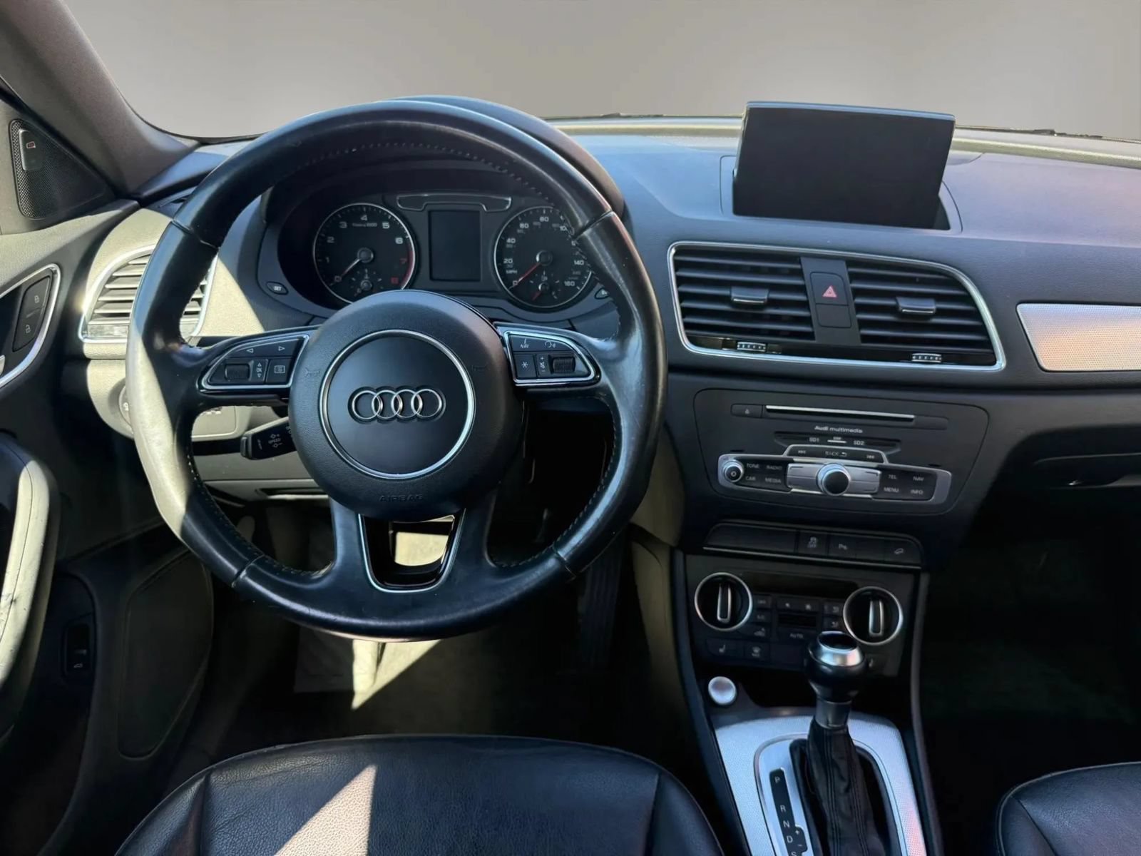 Used 2016 Audi Q3 2.0T Premium Plus w/ Technology Package FWD image 17