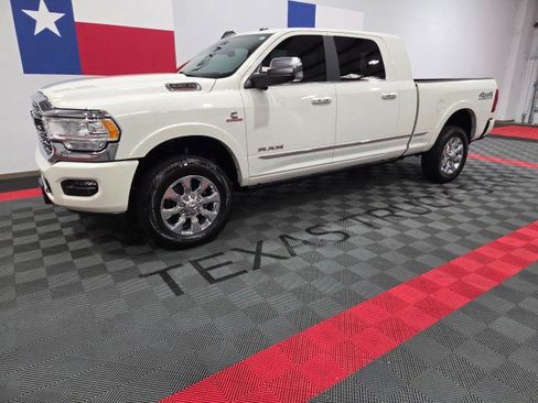 Used 2021 RAM 2500 Limited image 2