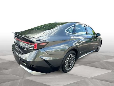 Used 2025 Hyundai Sonata SEL FWD image 8