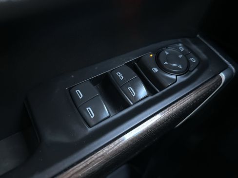 Used 2021 Chevrolet Silverado 1500 LT image 29