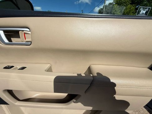 Used 2011 Honda Pilot EX-L image 23