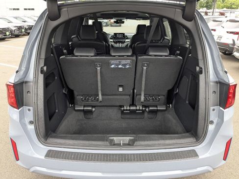 Used 2025 Honda Odyssey Sport-L image 11