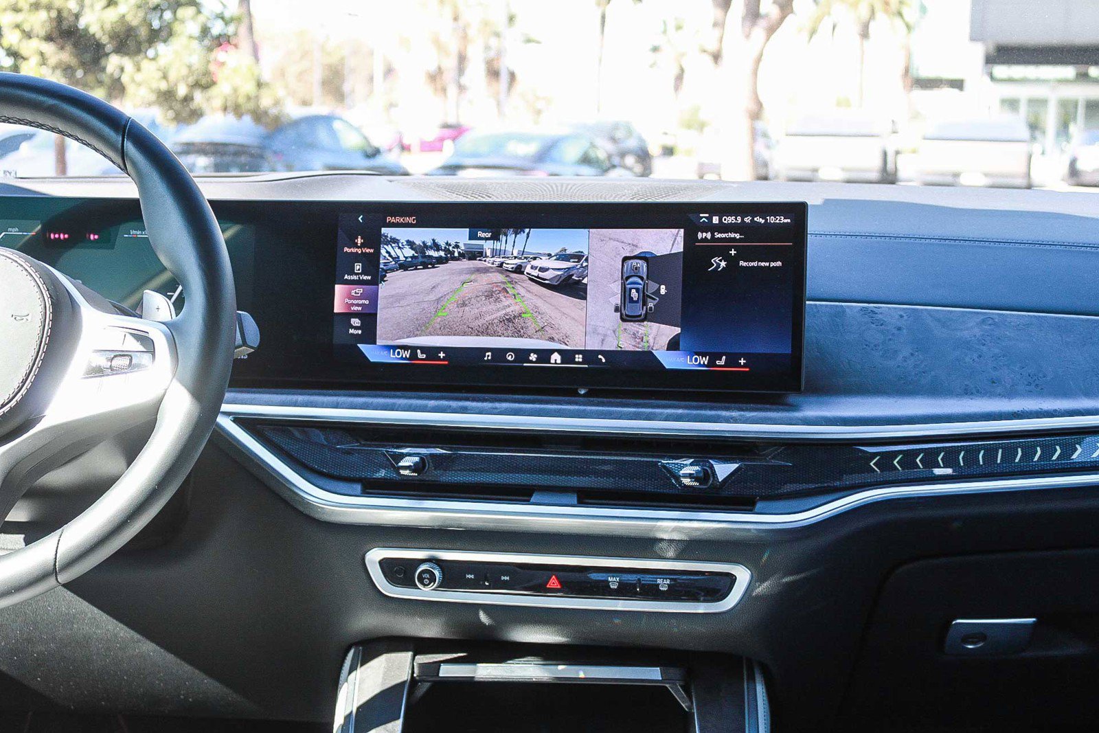 Used 2025 BMW X5 xDrive40i w/ Executive Package AWD/4WD image 13