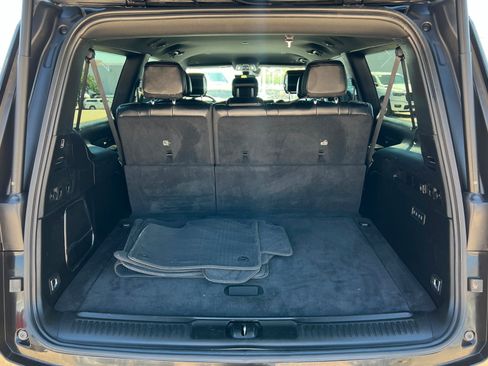 Used 2024 Jeep Wagoneer L Series II w/ Flexible Seating Group AWD/4WD image 33