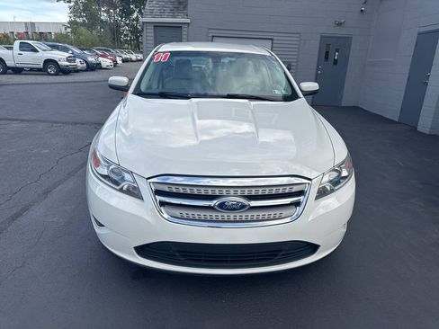 Used 2011 Ford Taurus SEL w/ 201A Rapid Spec Order Code AWD/4WD image 2
