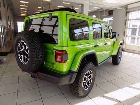 New 2026 Jeep Wrangler Unlimited Rubicon w/ Safety Group image 5