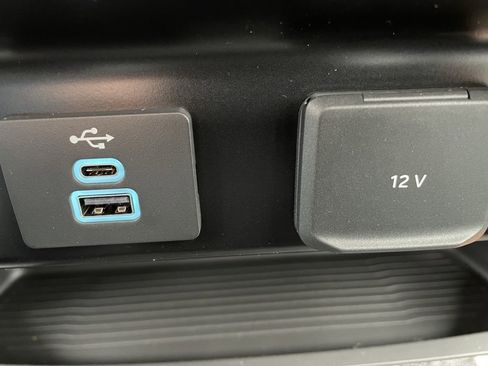 New 2026 Ford F250 XL w/ XL Chrome Package image 10