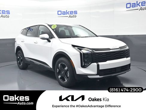 New 2026 Kia Sportage LX w/ LX Convenience Package AWD/4WD image 1