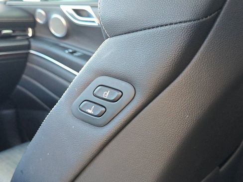 Used 2021 Genesis GV80 2.5T w/ Advanced Package 02 image 18