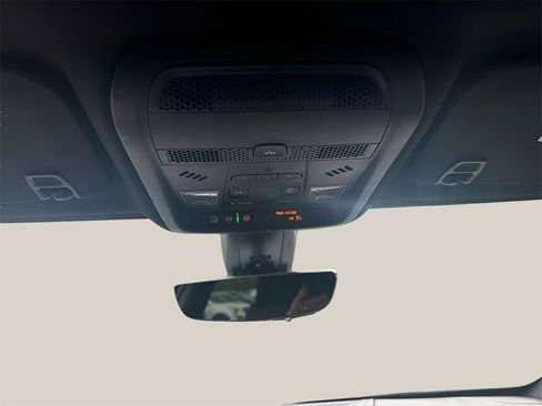 Used 2021 Cadillac XT5 Premium Luxury image 24