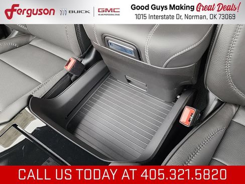 New 2026 GMC Yukon Denali w/ Denali Reserve Package AWD/4WD image 39