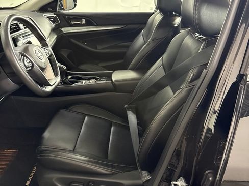 Used 2023 Nissan Maxima SL FWD image 16