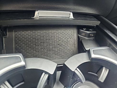 Used 2023 Mercedes-Benz GLE 350 image 26