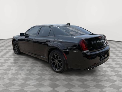 Used 2019 Chrysler 300 S AWD/4WD image 5