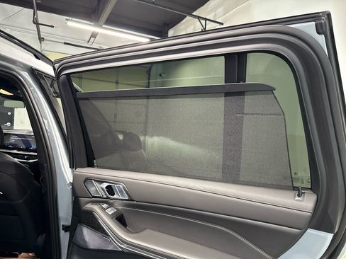 Used 2025 BMW X7 M60i image 31