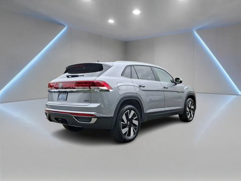 Certified 2025 Volkswagen Atlas Cross Sport SE AWD/4WD image 5