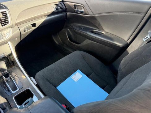 Used 2015 Honda Accord EX image 17