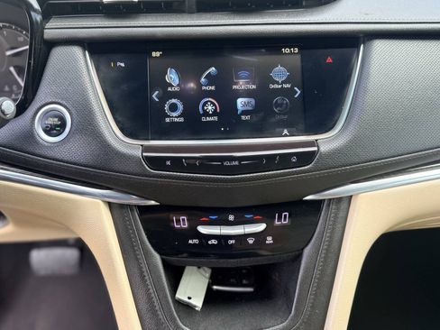 Used 2018 Cadillac XT5 FWD w/ LPO, Wheel Lock Package image 19