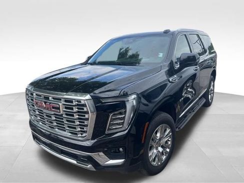 Used 2026 GMC Yukon Denali w/ Advanced Technology Package AWD/4WD image 1