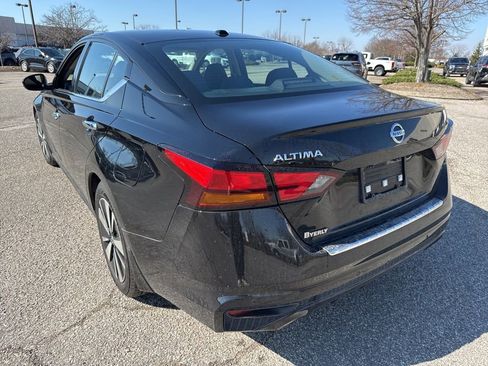 Used 2020 Nissan Altima 2.5 SV image 9