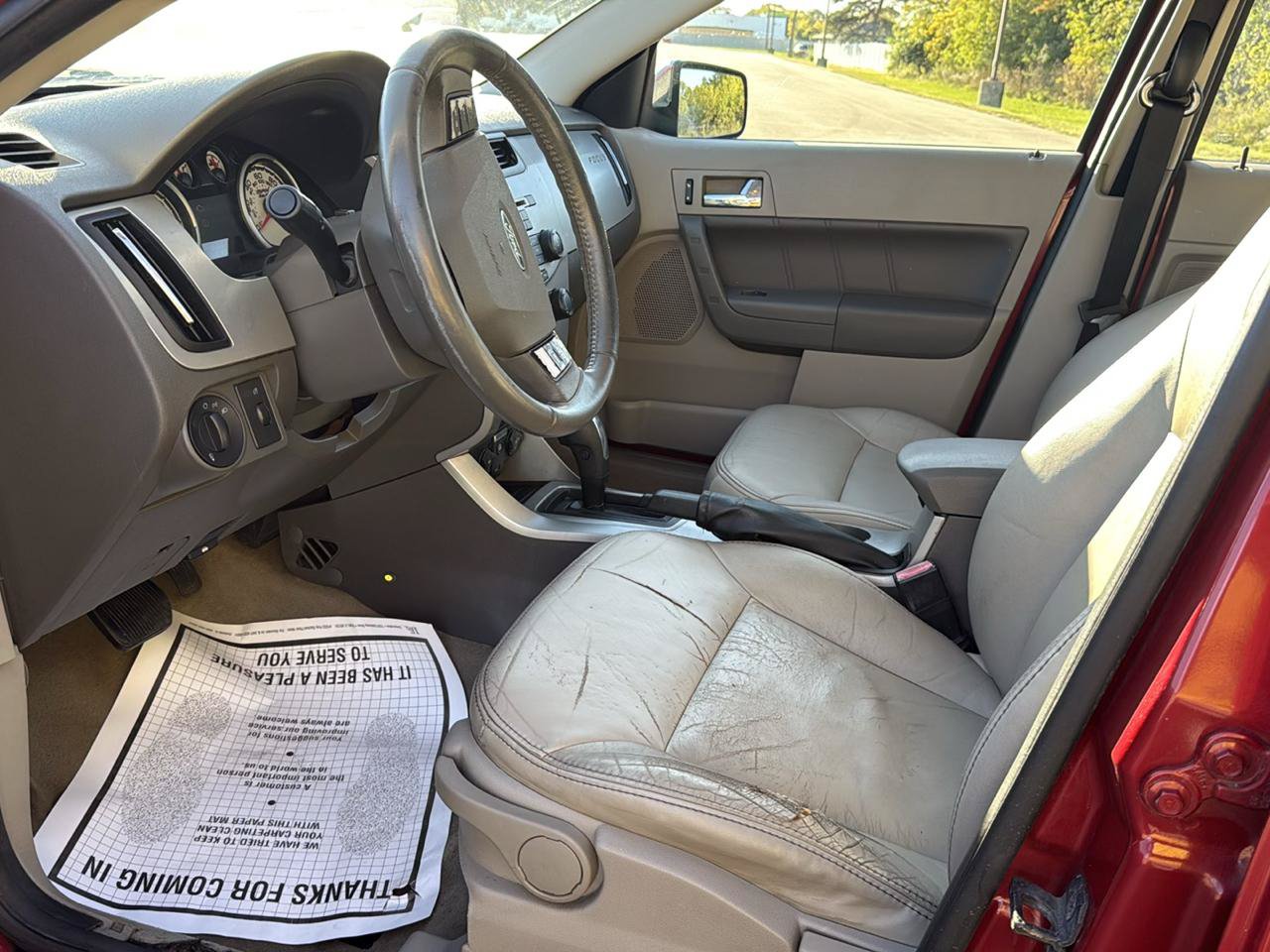 Used 2009 Ford Focus SEL FWD image 14