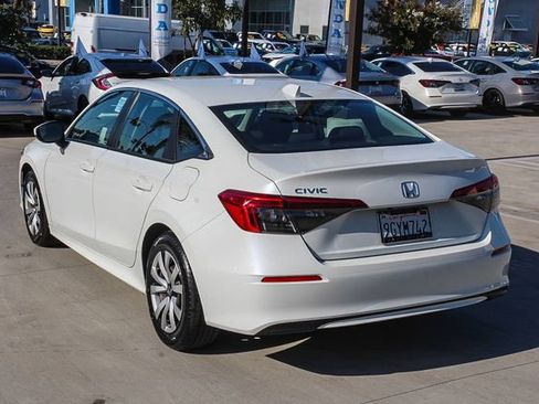 Used 2023 Honda Civic LX image 7
