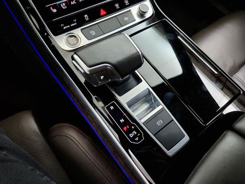Used 2021 Audi A8 L 4.0T AWD/4WD image 19