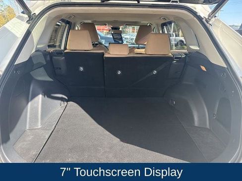 Used 2020 Toyota RAV4 XLE w/ Convenience Package image 9