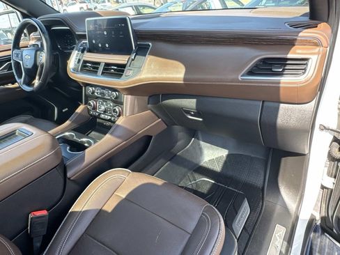 Used 2022 Chevrolet Tahoe High Country image 12