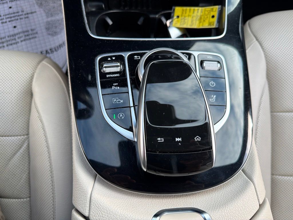 Used 2019 Mercedes-Benz E 450 4MATIC Wagon image 36