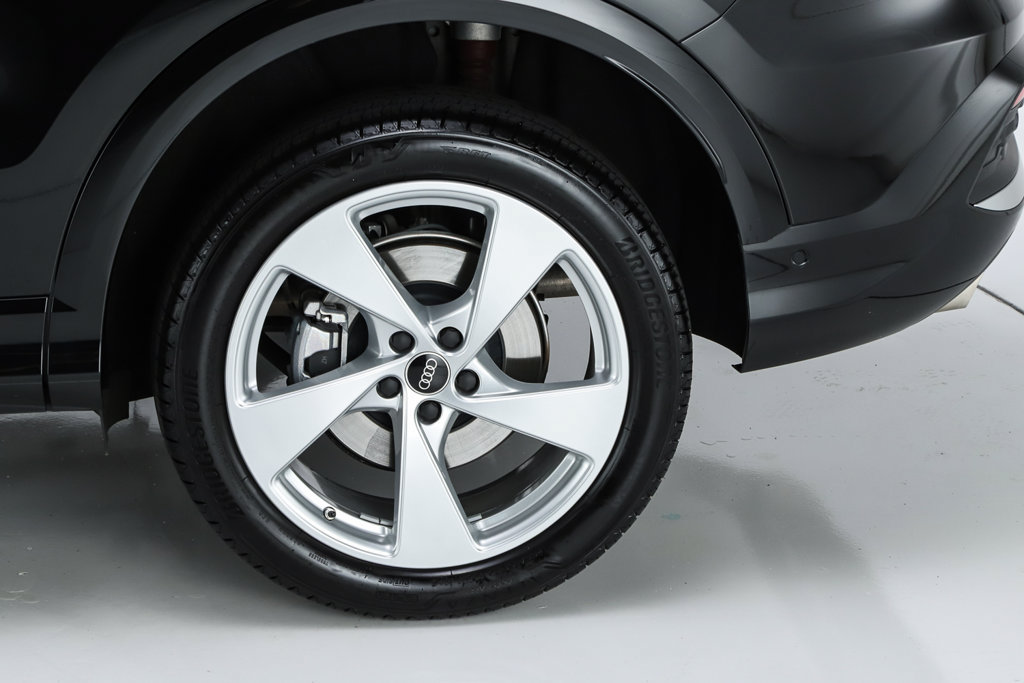 Used 2025 Audi Q5 Premium Plus w/ Premium Plus AWD/4WD image 52