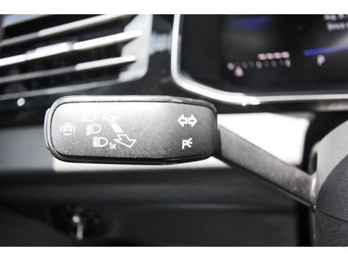 Used 2025 Volkswagen Jetta Sport FWD image 16