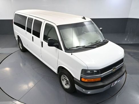 Used 2017 Chevrolet Express 3500 LT w/ LT Preferred Equipment Group image 52