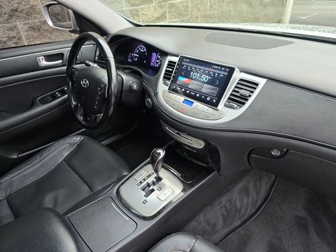 Used 2013 Hyundai Genesis 3.8 w/ Premium Pkg image 15
