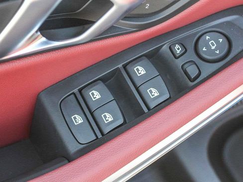 New 2026 BMW 330i Sedan w/ M Sport Package image 20