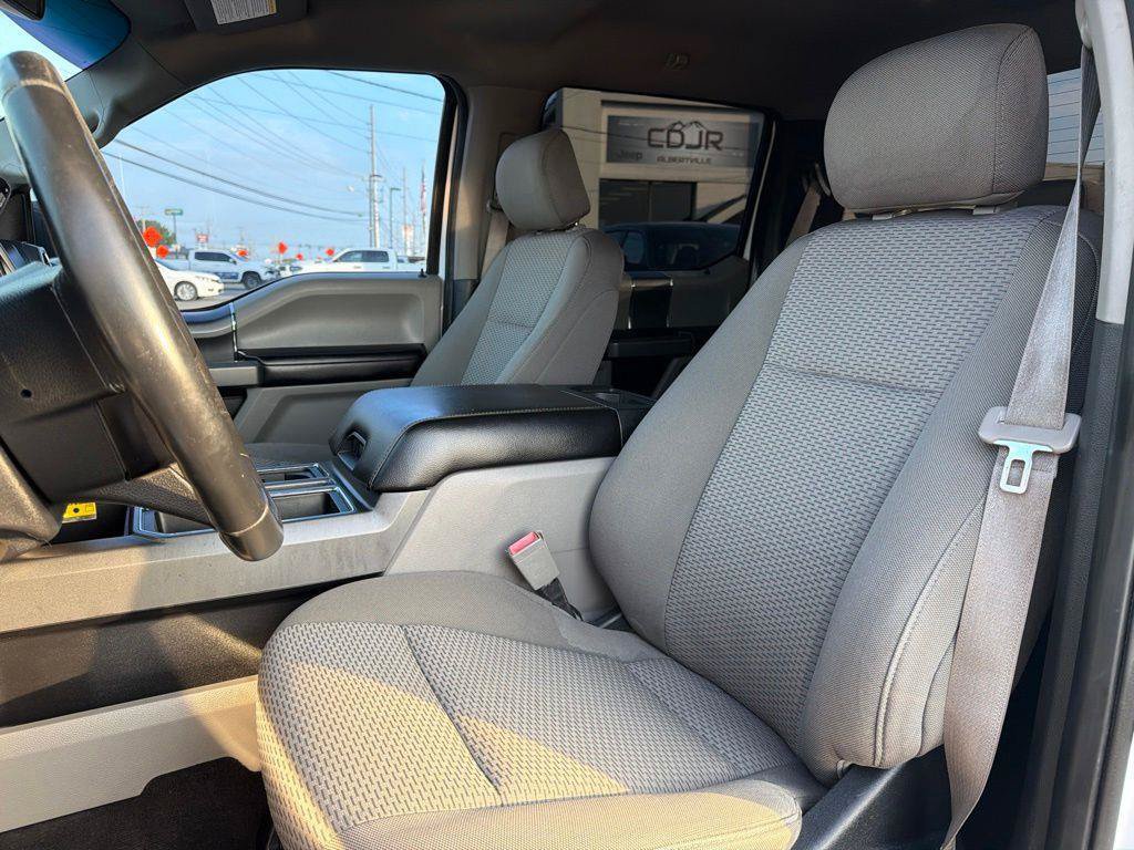 Used 2018 Ford F150 XLT w/ Equipment Group 302A Luxury AWD/4WD image 31