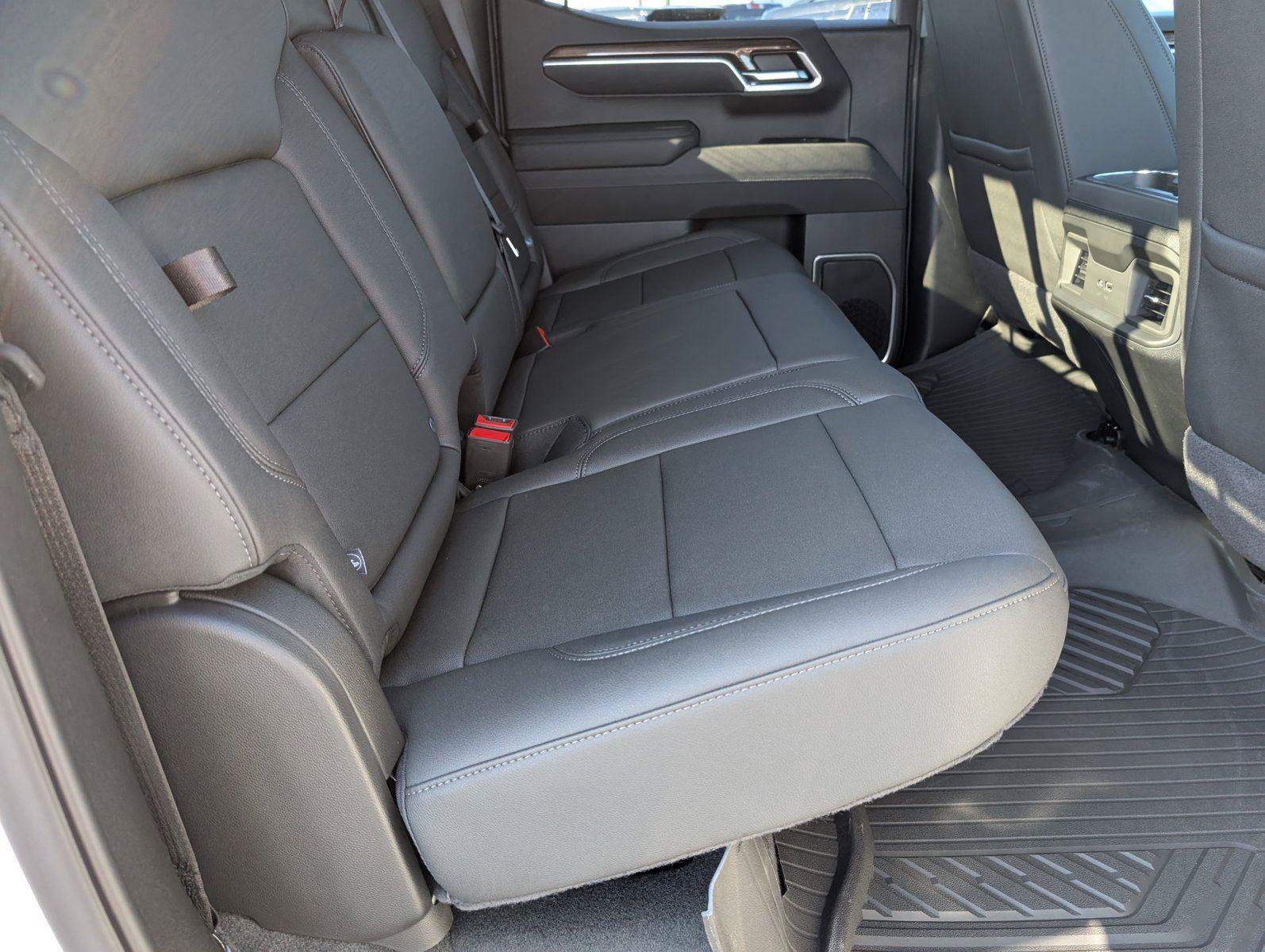 New 2026 Chevrolet Silverado 1500 RST AWD/4WD image 35