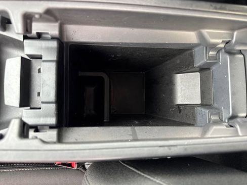 Used 2023 Nissan Rogue SV image 26