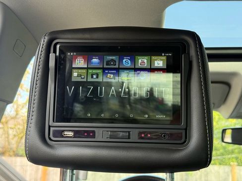 Used 2017 GMC Sierra 3500 Denali w/ Duramax Plus Package AWD/4WD image 11