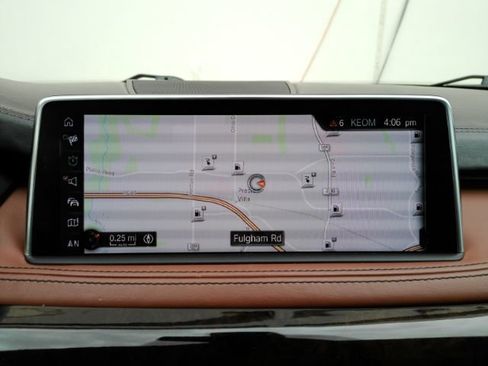 Used 2017 BMW X5 xDrive40e AWD/4WD image 11
