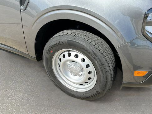 New 2025 Ford Maverick XL image 18