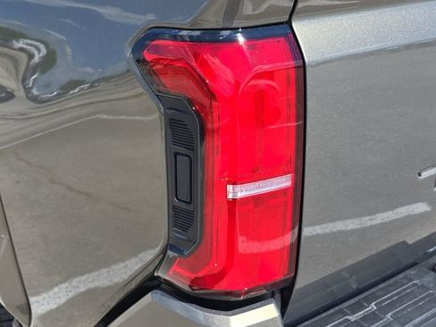 New 2026 Toyota Tacoma Limited AWD/4WD image 34