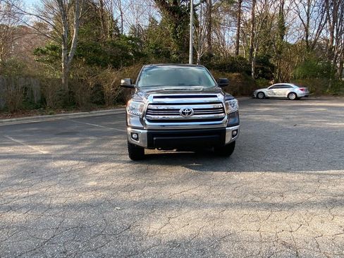 Used 2016 Toyota Tundra SR5 w/ SR5 Upgrade Package image 3
