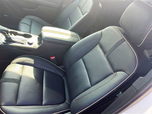 Used 2025 Chevrolet Blazer Premier w/ LPO, Black Sport Package image 20