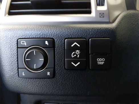 Used 2022 Lexus GX 460 Premium image 32