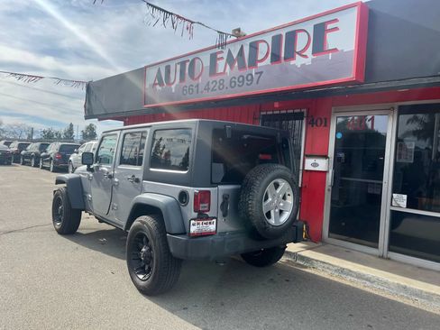 Used 2015 Jeep Wrangler Unlimited Sport w/ Quick Order Package 24S AWD/4WD image 5