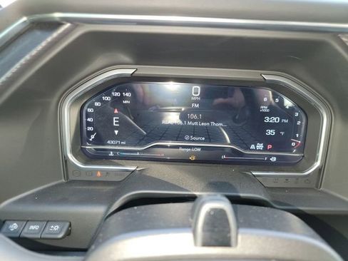 Used 2024 GMC Sierra 1500 Denali Ultimate image 12