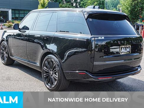 Used 2025 Land Rover Range Rover SE AWD/4WD image 5